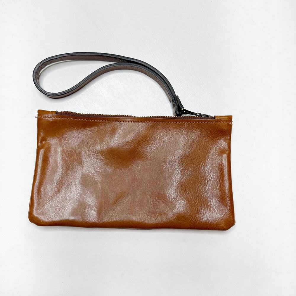 FLOTO Leather Wristlet Bag